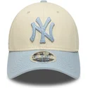 bone-curvo-bege-e-azul-snapback-com-logo-azul-9forty-m-crown-side-script-da-new-york-yankees-mlb-da-new-era