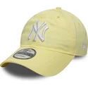 bone-curvo-amarelo-claro-ajustavel-9twenty-league-essential-da-new-york-yankees-mlb-da-new-era