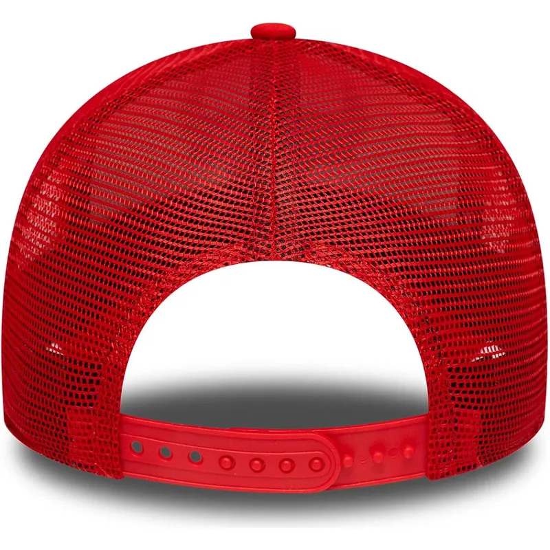 bone-trucker-vermelho-e-branco-a-frame-side-patch-da-chicago-bulls-nba-da-new-era