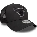 bone-trucker-preto-com-logo-preto-a-frame-outline-da-chicago-bulls-nba-da-new-era