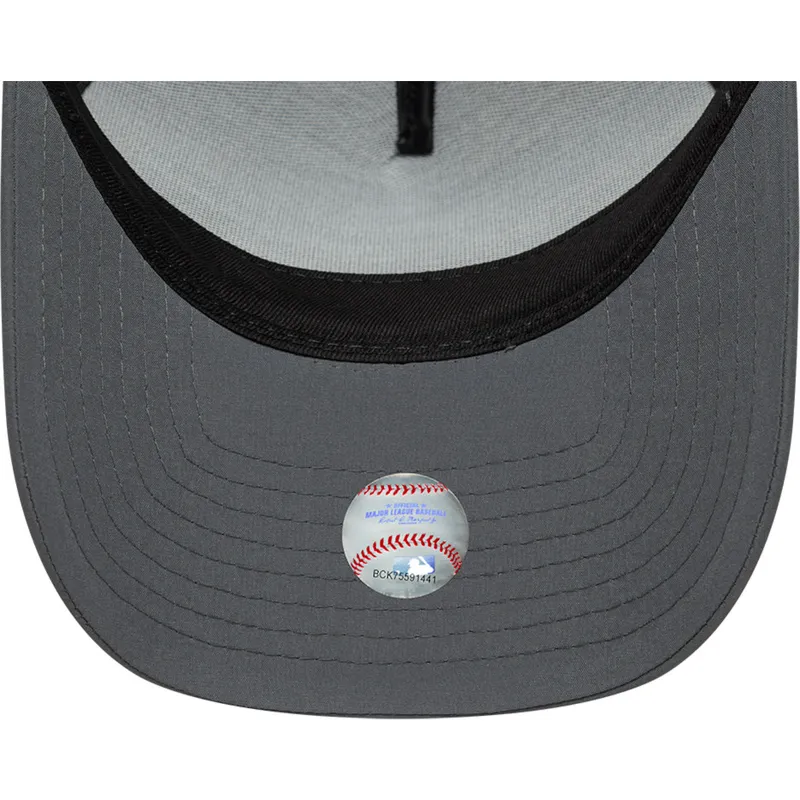 bone-trucker-cinza-com-logo-preto-a-frame-sport-da-new-york-yankees-mlb-da-new-era