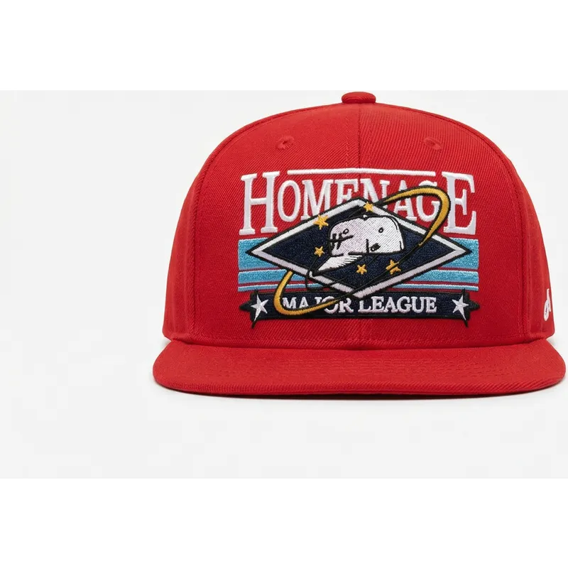 bone-plano-vermelho-snapback-game-sport-the-snap-da-homenage