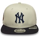 bone-plano-bege-snapback-com-logo-azul-marinho-9fifty-original-fit-world-series-da-new-york-yankees-mlb-da-new-era
