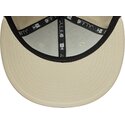 bone-plano-bege-snapback-com-logo-branco-9fifty-league-essential-da-new-york-yankees-mlb-da-new-era
