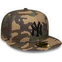 bone-plano-camuflagem-justo-com-logo-preto-59fifty-camo-da-new-york-yankees-mlb-da-new-era