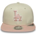 bone-plano-bege-snapback-com-logo-rosa-9fifty-original-fit-world-series-patch-da-los-angeles-dodgers-mlb-da-new-era