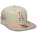bone-plano-bege-snapback-com-logo-rosa-9fifty-original-fit-world-series-patch-da-los-angeles-dodgers-mlb-da-new-era