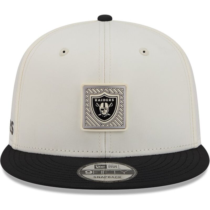 bone-plano-bege-e-preto-snapback-9fifty-training-pack-2026-da-las-vegas-raiders-nfl-da-new-era