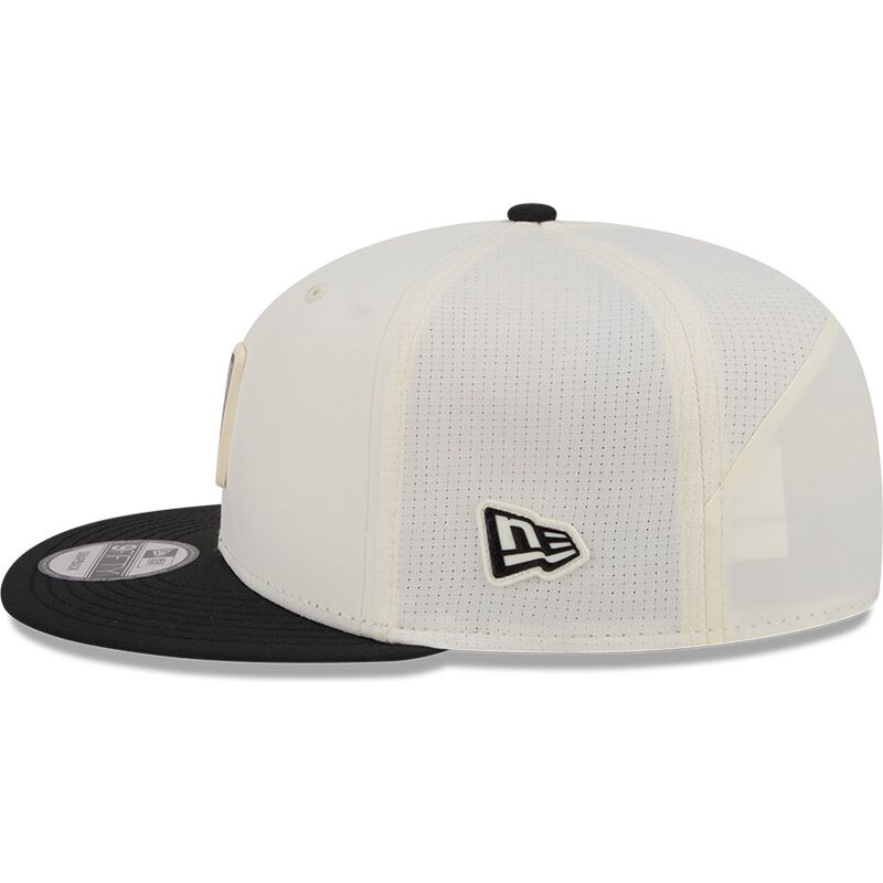 bone-plano-bege-e-preto-snapback-9fifty-training-pack-2026-da-las-vegas-raiders-nfl-da-new-era