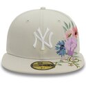 bone-plano-bege-justo-59fifty-floral-da-new-york-yankees-mlb-da-new-era
