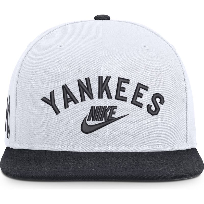 bone-plano-branco-e-azul-marinho-snapback-cooperstown-dri-fit-pro-structured-square-bill-da-nike