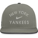 bone-plano-verde-snapback-dri-fit-pro-structured-square-bill-da-new-york-yankees-mlb-da-nike