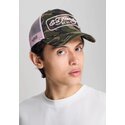 bone-trucker-camuflagem-e-rosa-1971-da-ed-hardy