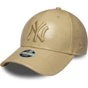 bone-curvo-bege-ajustavel-para-mulheres-com-logo-bege-9forty-pu-pattern-da-new-york-yankees-mlb-da-new-era