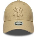 bone-curvo-bege-ajustavel-para-mulheres-com-logo-bege-9forty-pu-pattern-da-new-york-yankees-mlb-da-new-era