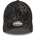 bone-curvo-leopardo-ajustavel-para-mulheres-com-logo-preto-9forty-leaopard-cosy-da-los-angeles-dodgers-mlb-da-new-era