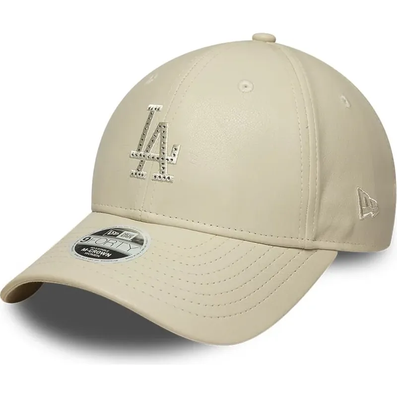 bone-curvo-bege-snapback-para-mulheres-com-logo-bege-9forty-m-crown-pu-diamante-da-los-angeles-dodgers-mlb-da-new-era bone-curvo-bege-snapback-para-mulheres-com-logo-bege-9forty-m-crown-pu-diamante-da-los-angeles-dodgers-mlb-da-new-era