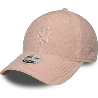 Boné curvo rosa snapback para mulheres com logo rosa 9FORTY M-Crown Winter Borg da New York Yankees MLB da New Era