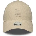 bone-curvo-bege-snapback-para-mulheres-com-logo-bege-9forty-m-crown-winter-borg-da-los-angeles-dodgers-mlb-da-new-era
