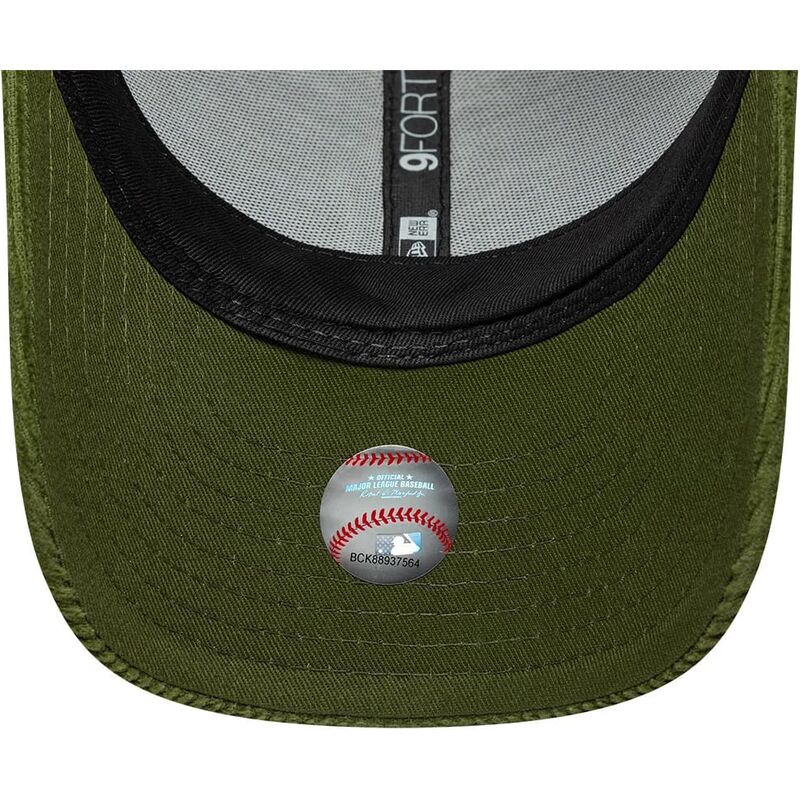 bone-curvo-verde-claro-ajustavel-com-logo-verde-9forty-m-crown-cord-da-new-york-yankees-mlb-da-new-era bone-curvo-verde-claro-ajustavel-com-logo-verde-9forty-m-crown-cord-da-new-york-yankees-mlb-da-new-era