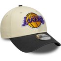bone-curvo-bege-e-preto-ajustavel-9forty-colour-block-da-los-angeles-lakers-nba-da-new-era