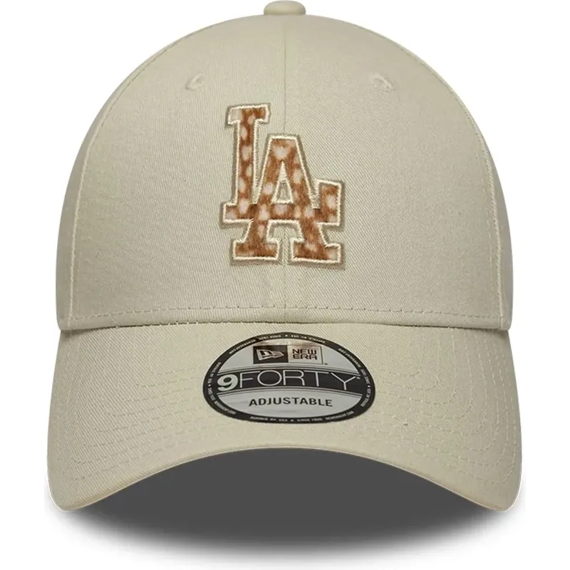 bone-curvo-bege-ajustavel-com-logo-castanho-9forty-faux-pony-infill-da-los-angeles-dodgers-mlb-da-new-era bone-curvo-bege-ajustavel-com-logo-castanho-9forty-faux-pony-infill-da-los-angeles-dodgers-mlb-da-new-era
