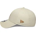 bone-curvo-bege-ajustavel-com-logo-castanho-9forty-faux-pony-infill-da-los-angeles-dodgers-mlb-da-new-era