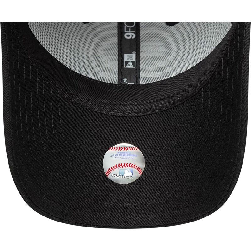 bone-curvo-preto-ajustavel-com-logo-castanho-9forty-faux-pony-infill-da-new-york-yankees-mlb-da-new-era bone-curvo-preto-ajustavel-com-logo-castanho-9forty-faux-pony-infill-da-new-york-yankees-mlb-da-new-era