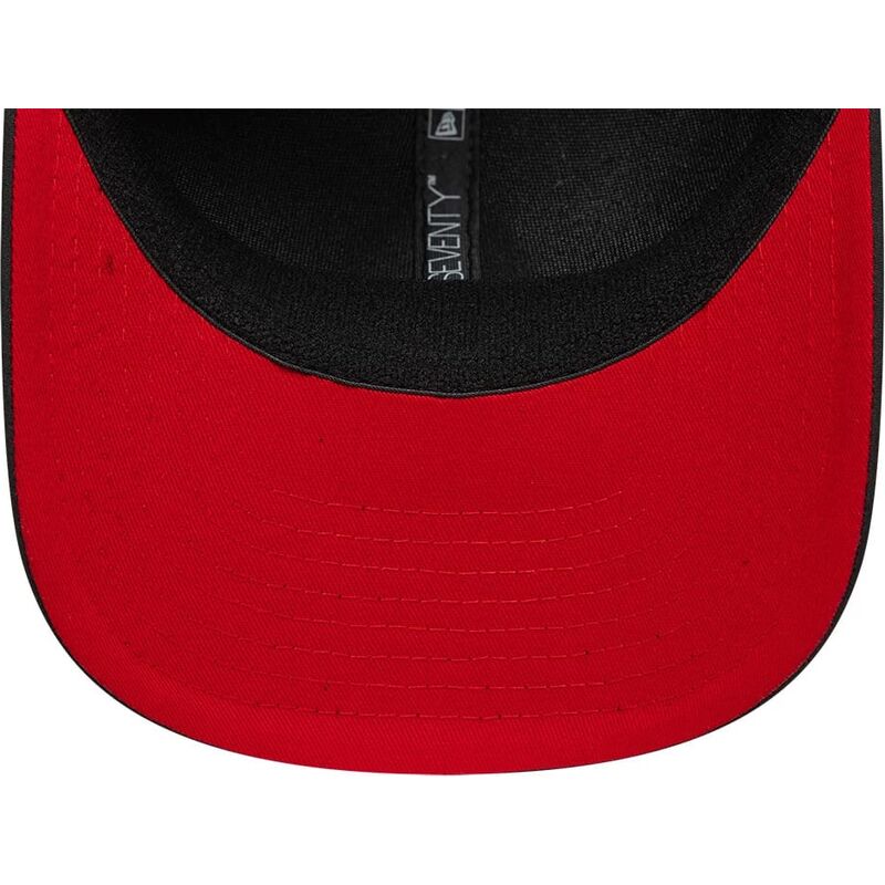 bone-curvo-preto-snapback-com-logo-vermelho-9seventy-stretch-snap-fw-poly-da-ac-milan-serie-a-da-new-era