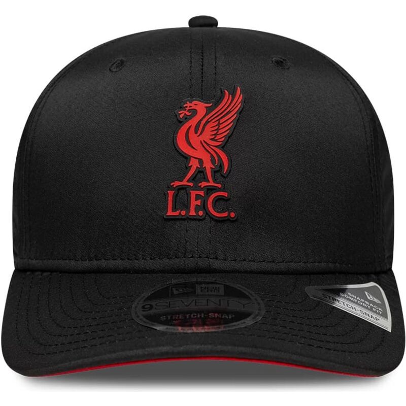 bone-curvo-preto-snapback-com-logo-vermelho-9seventy-stretch-snap-gradient-da-liverpool-football-club-premier-league-da-new-era