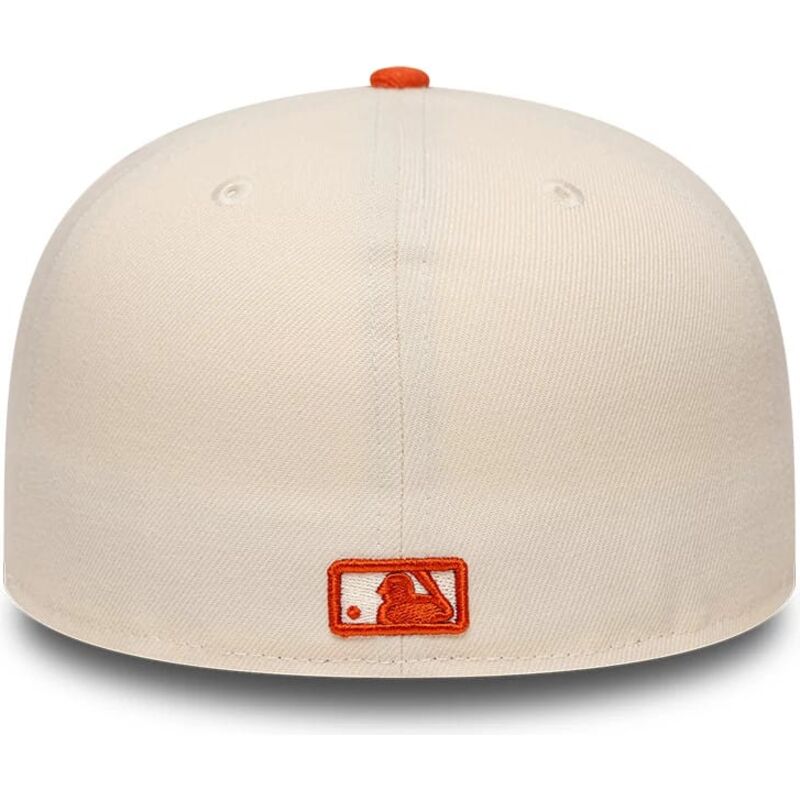 bone-plano-bege-e-laranja-justo-com-logo-laranja-59fifty-league-essential-da-new-york-yankees-mlb-da-new-era