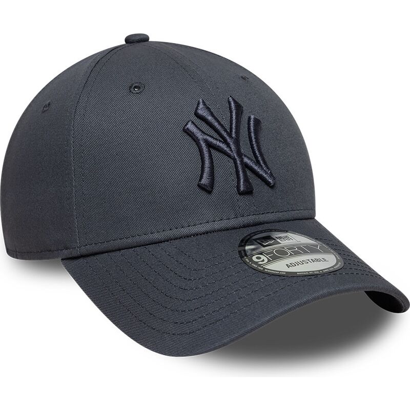 bone-curvo-cinza-escuro-ajustavel-com-logo-cinza-escuro-9forty-league-essential-da-new-york-yankees-mlb-da-new-era bone-curvo-cinza-escuro-ajustavel-com-logo-cinza-escuro-9forty-league-essential-da-new-york-yankees-mlb-da-new-era