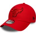 bone-curvo-vermelho-ajustavel-com-logo-vermelho-9forty-outline-da-chicago-bulls-nba-da-new-era