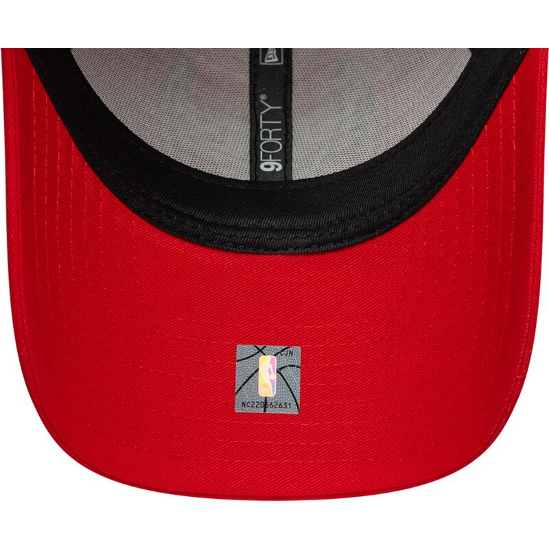 bone-curvo-vermelho-ajustavel-com-logo-vermelho-9forty-outline-da-chicago-bulls-nba-da-new-era