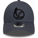 bone-curvo-cinza-escuro-ajustavel-com-logo-preto-9forty-logo-vespa-piaggio-da-new-era