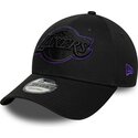 bone-curvo-preto-ajustavel-com-logo-violeta-9forty-outline-da-los-angeles-lakers-nba-da-new-era