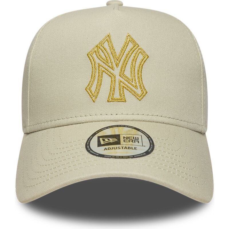 bone-curvo-bege-snapback-com-logo-dourado-e-frame-metallic-outline-da-new-york-yankees-mlb-da-new-era
