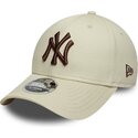 bone-curvo-bege-snapback-com-logo-castanho-9forty-m-crown-da-new-york-yankees-mlb-da-new-era