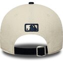 bone-curvo-bege-e-azul-marinho-ajustavel-com-logo-azul-marinho-9forty-m-crown-cord-da-new-york-yankees-mlb-da-new-era