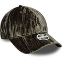bone-curvo-verde-ajustavel-para-mulheres-com-logo-verde-9twenty-velour-da-new-york-yankees-mlb-da-new-era
