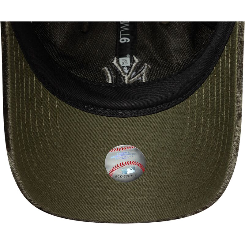 bone-curvo-verde-ajustavel-para-mulheres-com-logo-verde-9twenty-velour-da-new-york-yankees-mlb-da-new-era
