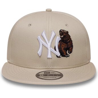 Boné plano bege snapback urso 9FIFTY Outdoor Icon da New York Yankees MLB da New Era