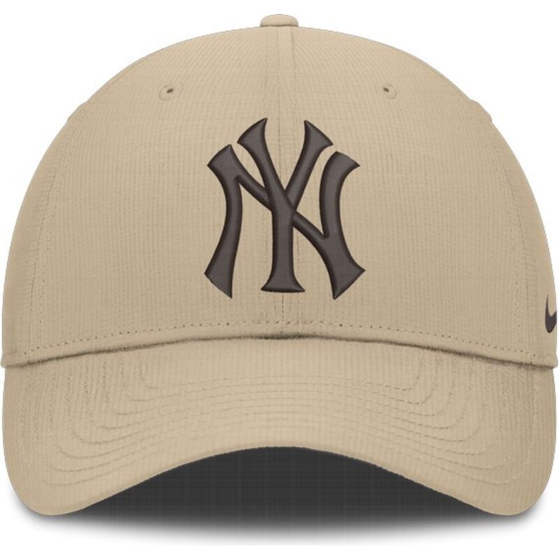 bone-curvo-bege-ajustavel-com-logo-castanho-club-structured-uv-poly-ripstop-da-new-york-yankees-mlb-da-nike bone-curvo-bege-ajustavel-com-logo-castanho-club-structured-uv-poly-ripstop-da-new-york-yankees-mlb-da-nike