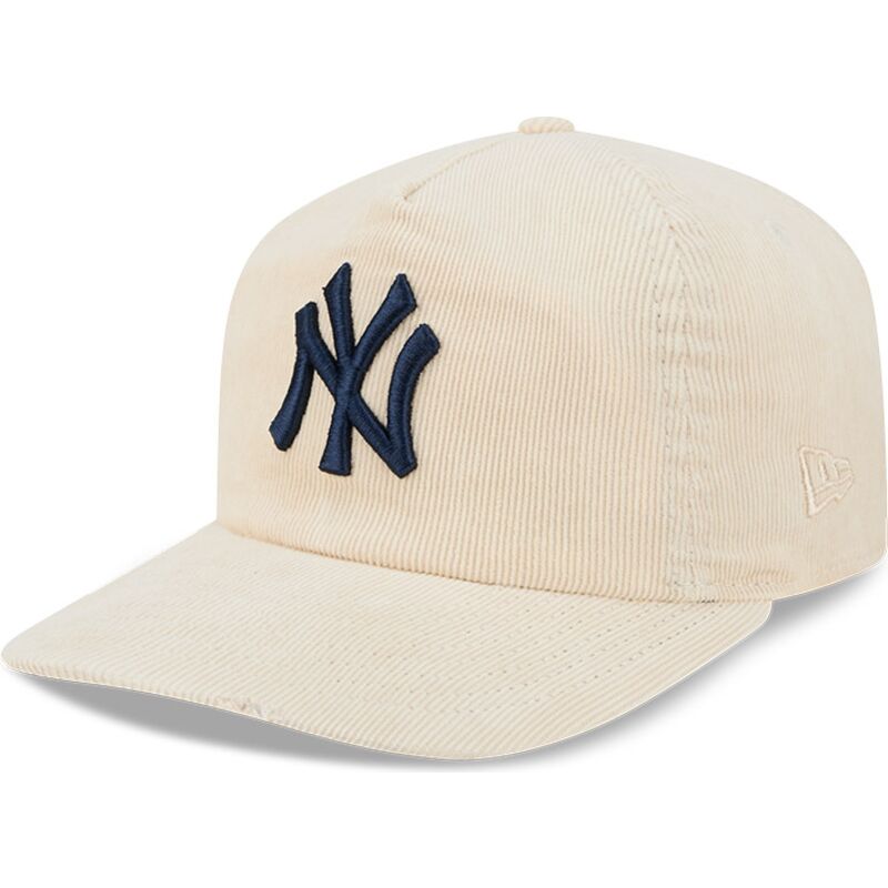 bone-curvo-bege-ajustavel-com-logo-azul-marinho-19twenty-na-lifestyle-f1-da-new-york-yankees-mlb-da-new-era bone-curvo-bege-ajustavel-com-logo-azul-marinho-19twenty-na-lifestyle-f1-da-new-york-yankees-mlb-da-new-era