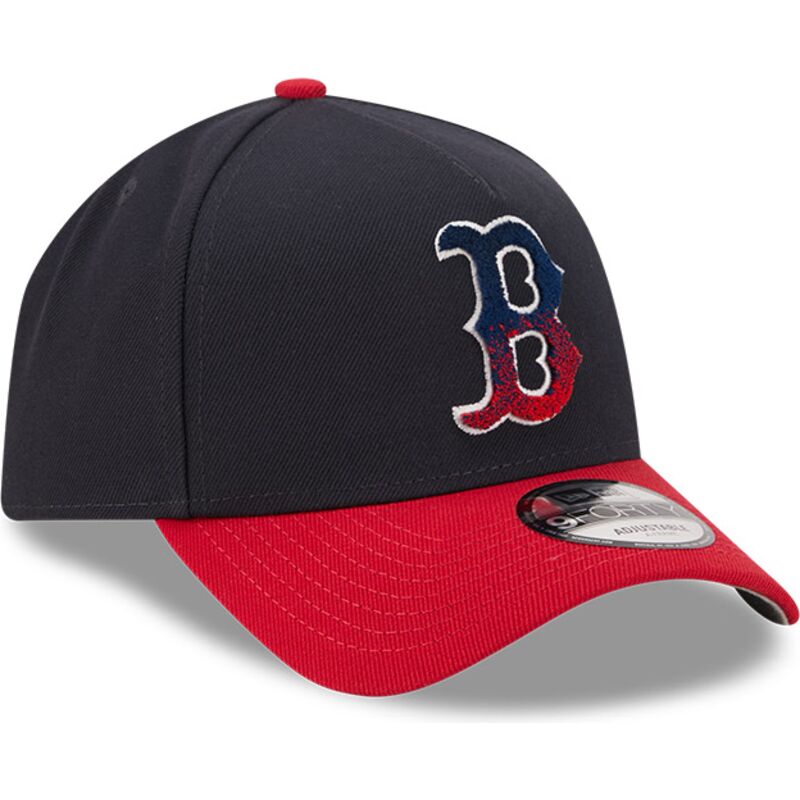 bone-curvo-azul-marinho-e-vermelho-snapback-9forty-a-frame-na-lifestyle-f1-da-boston-red-sox-mlb-da-new-era