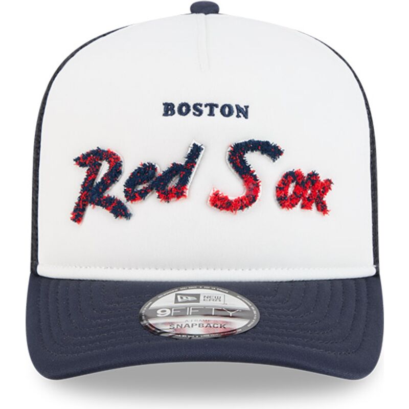 bone-trucker-azul-marinho-e-branco-9fifty-a-frame-na-lifestyle-f1-da-boston-red-sox-mlb-da-new-era