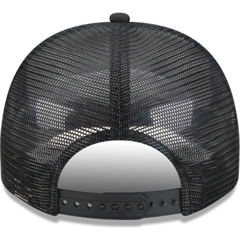 bone-trucker-preto-e-branco-9fifty-a-frame-na-lifestyle-f1-da-chicago-white-sox-mlb-da-new-era