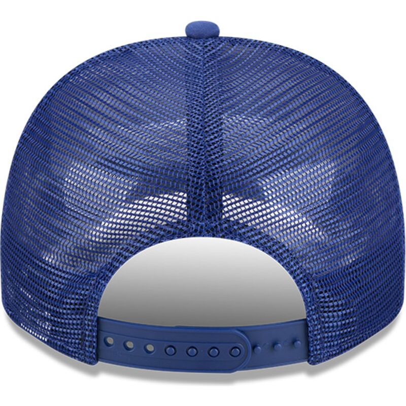 bone-trucker-azul-e-branco-9fifty-a-frame-na-lifestyle-f1-da-los-angeles-dodgers-mlb-da-new-era