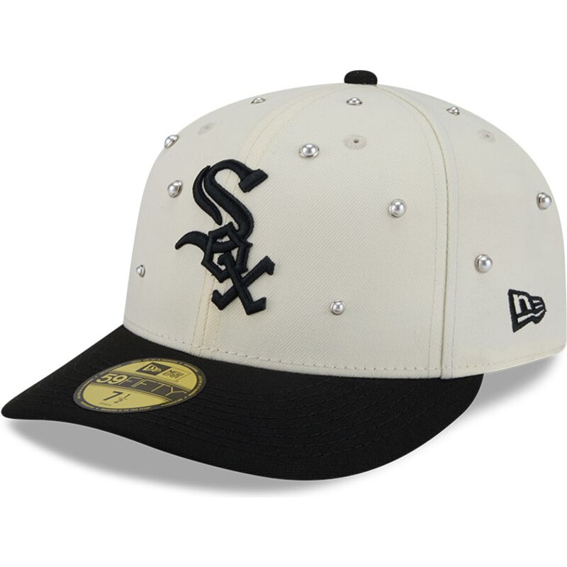 bone-curvo-bege-e-preto-justo-59fifty-beads-na-lifestyle-f1-da-chicago-white-sox-mlb-da-new-era