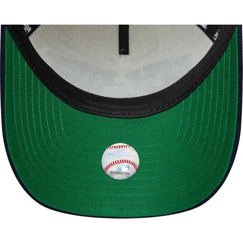 bone-curvo-bege-e-azul-marinho-snapback-e-frame-wordmark-suede-da-new-york-yankees-mlb-da-new-era